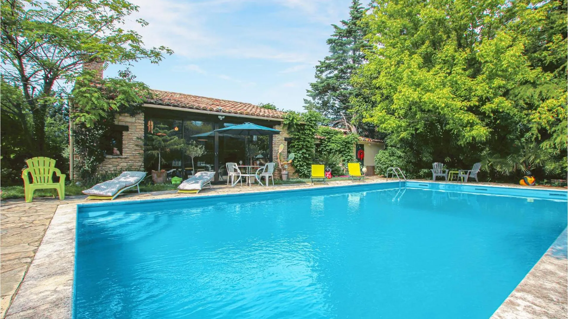 Beautiful Home In Carpentras 0*,