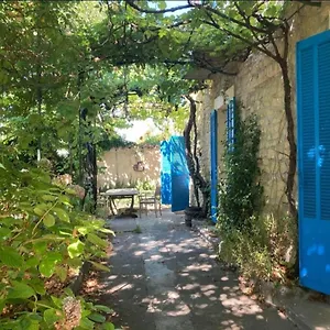 Traditional Provence House Hébergement de vacances